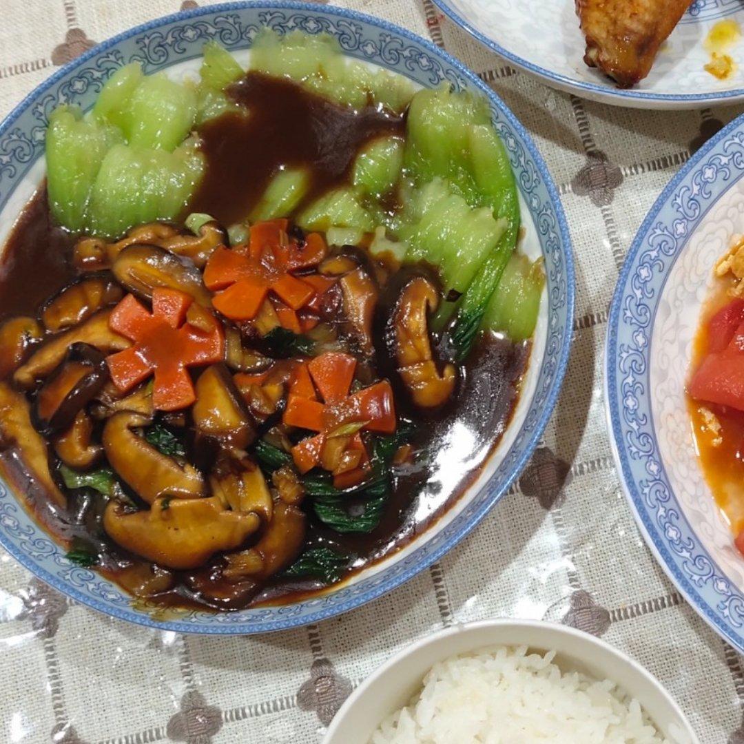 蚝油香菇小油菜