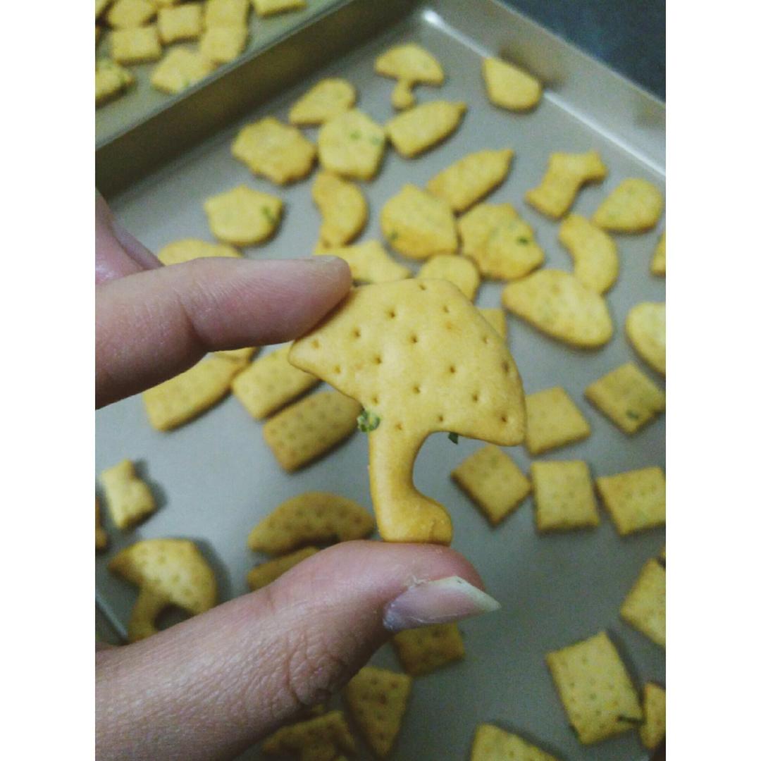 #葱油苏打饼干#