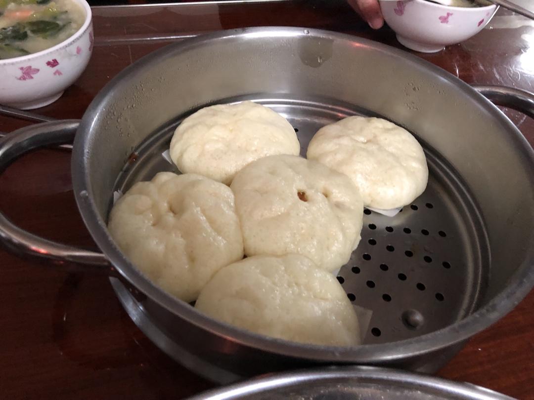 直接发酵法的白胖包子