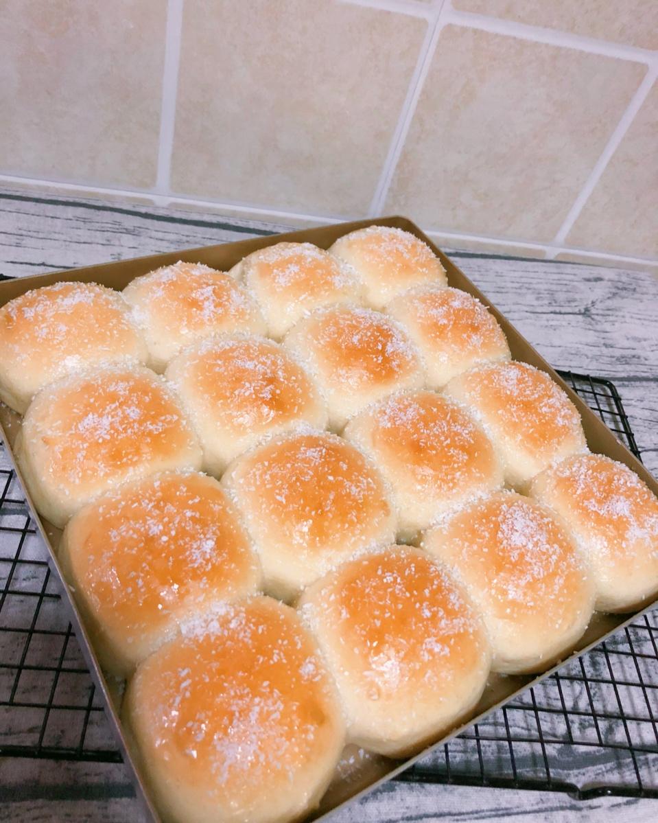 鲜奶油小餐包（一次发酵）