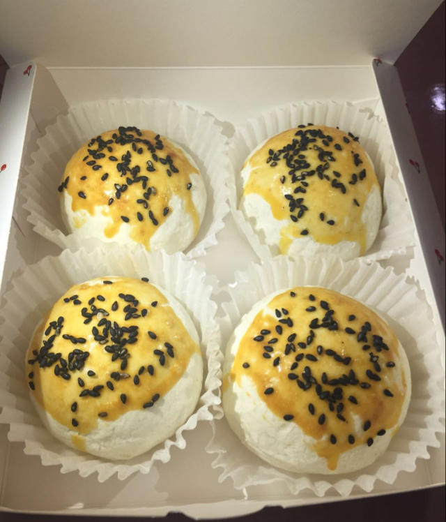 蛋黄酥