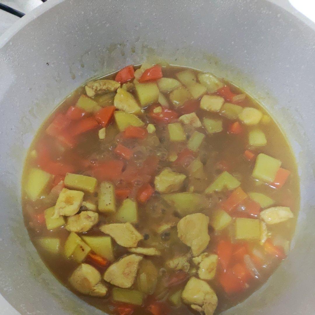 咖喱鸡肉饭