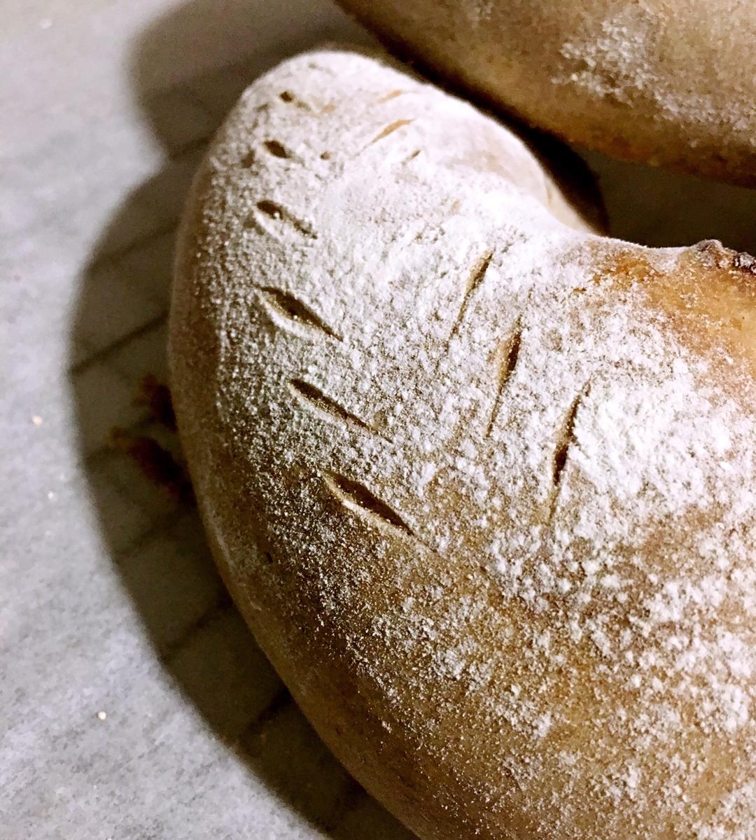 黑芝麻奶酪软欧包