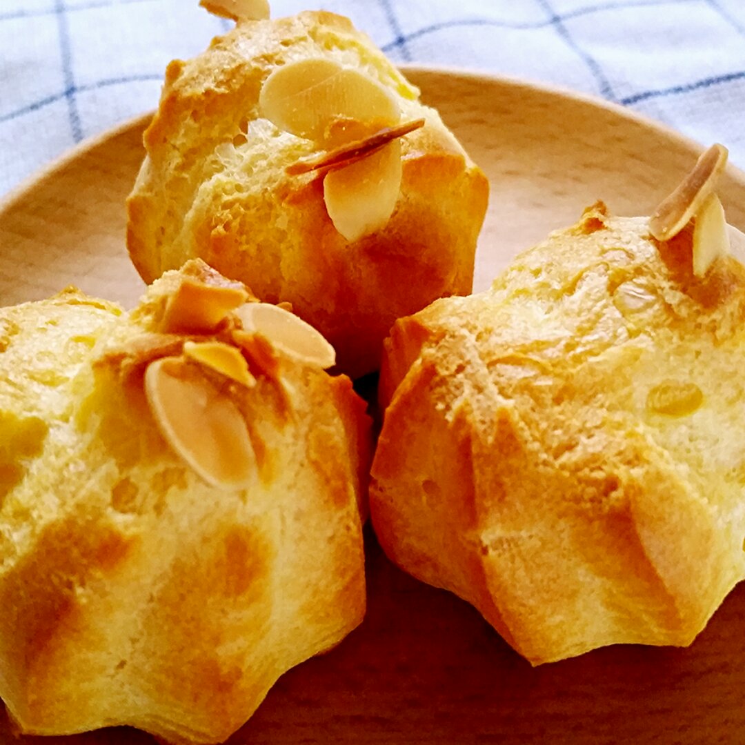 泡芙（卡仕达内馅）