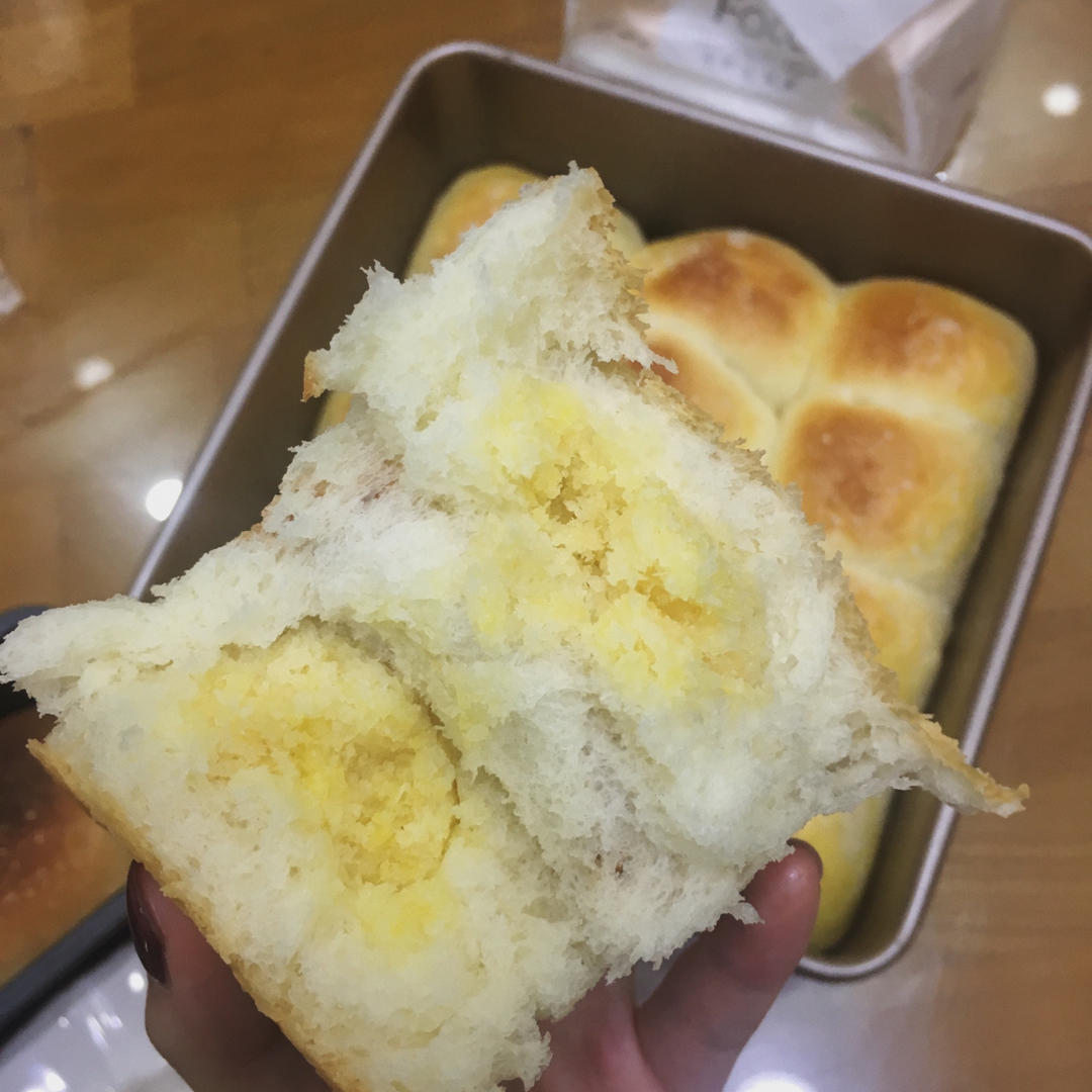 奶油奶酪椰蓉餐包