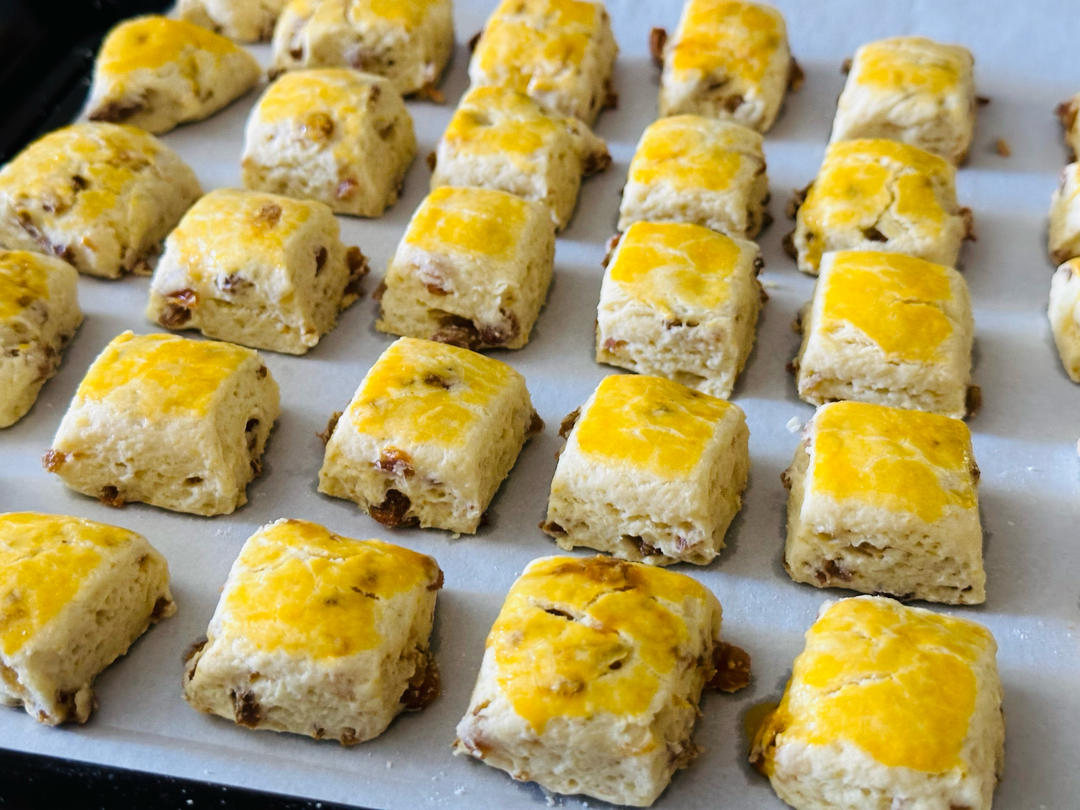 消耗淡奶油的司康