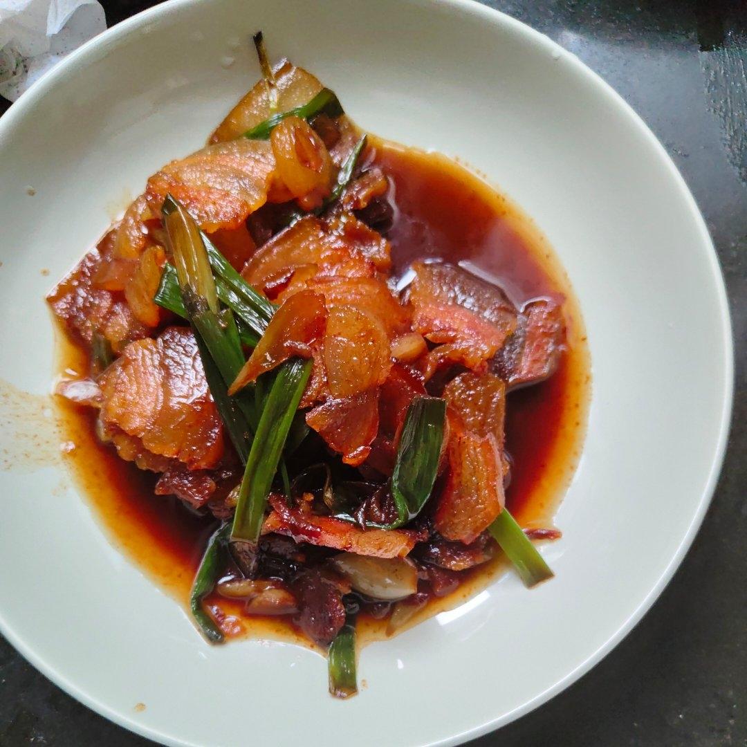 熏肉炒蒜苗