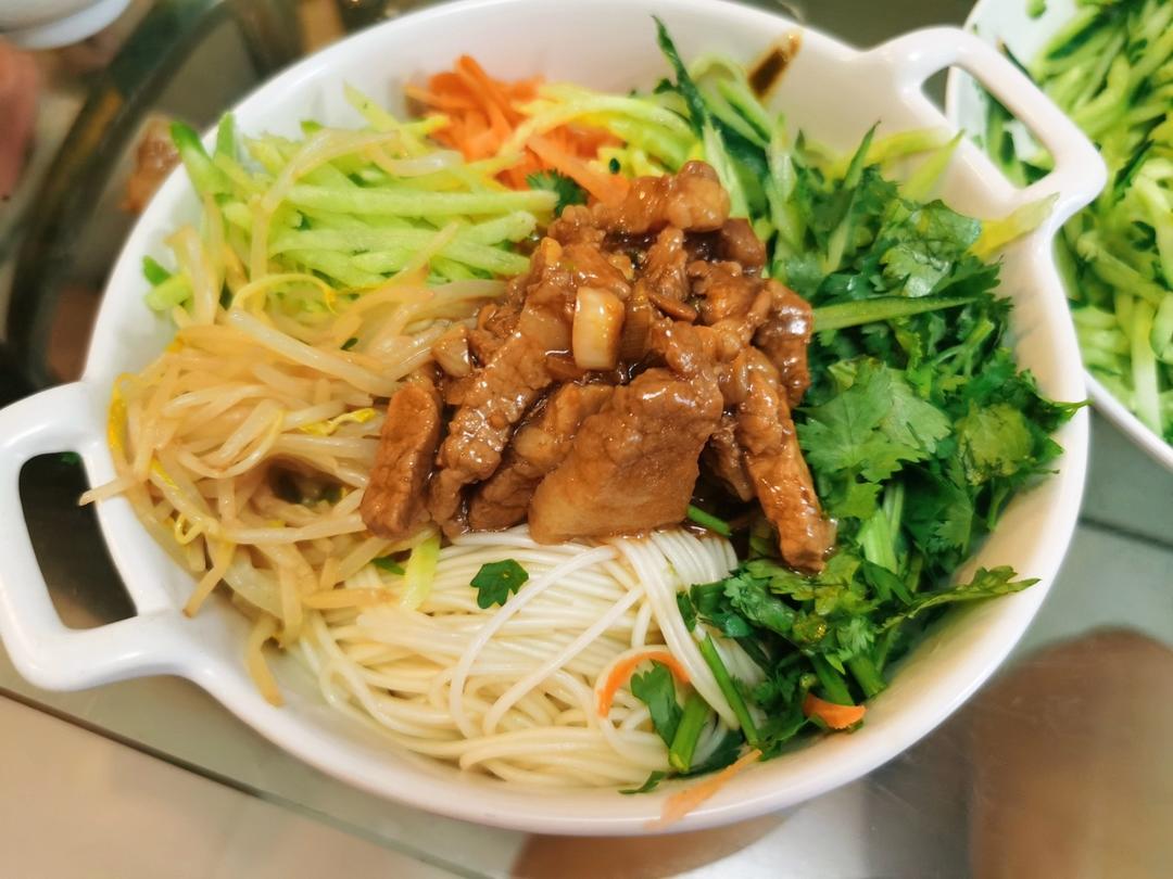 老北京炸酱面（家庭版制作🏡经典老味道🤓🤓）
