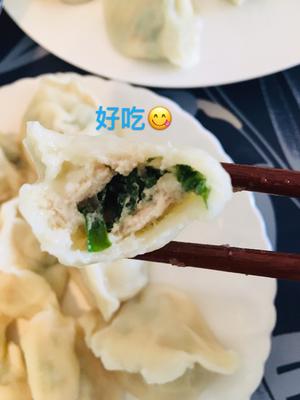 半年吃饺子，好吃的鲅鱼韭菜饺子（处理冷冻很久的鲅鱼肉）的做法 步骤8