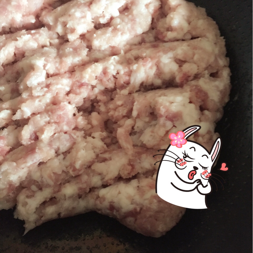 韭菜猪肉饺子(最简单最好吃又最多汁的饺子)