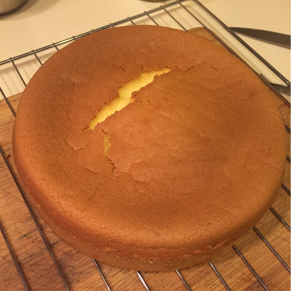烤箱做蛋糕（戚风蛋糕的做法）