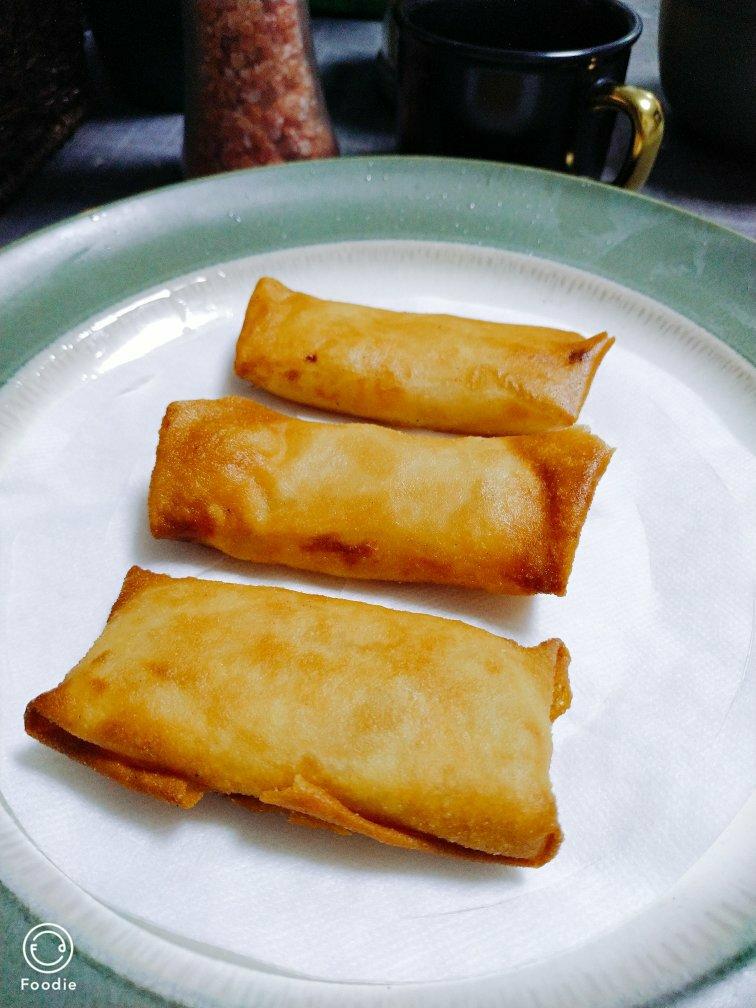 黄芽菜肉丝春卷