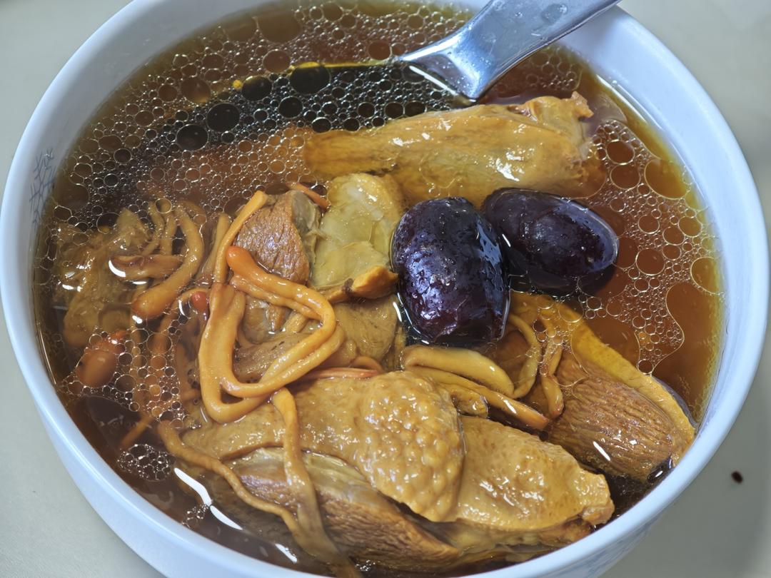 虫草花老鸭汤