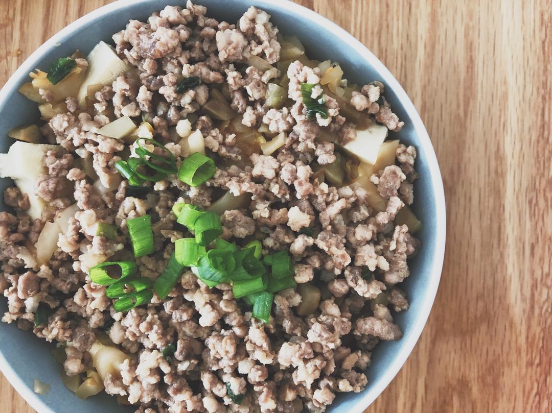 榨菜肉末蒸豆腐