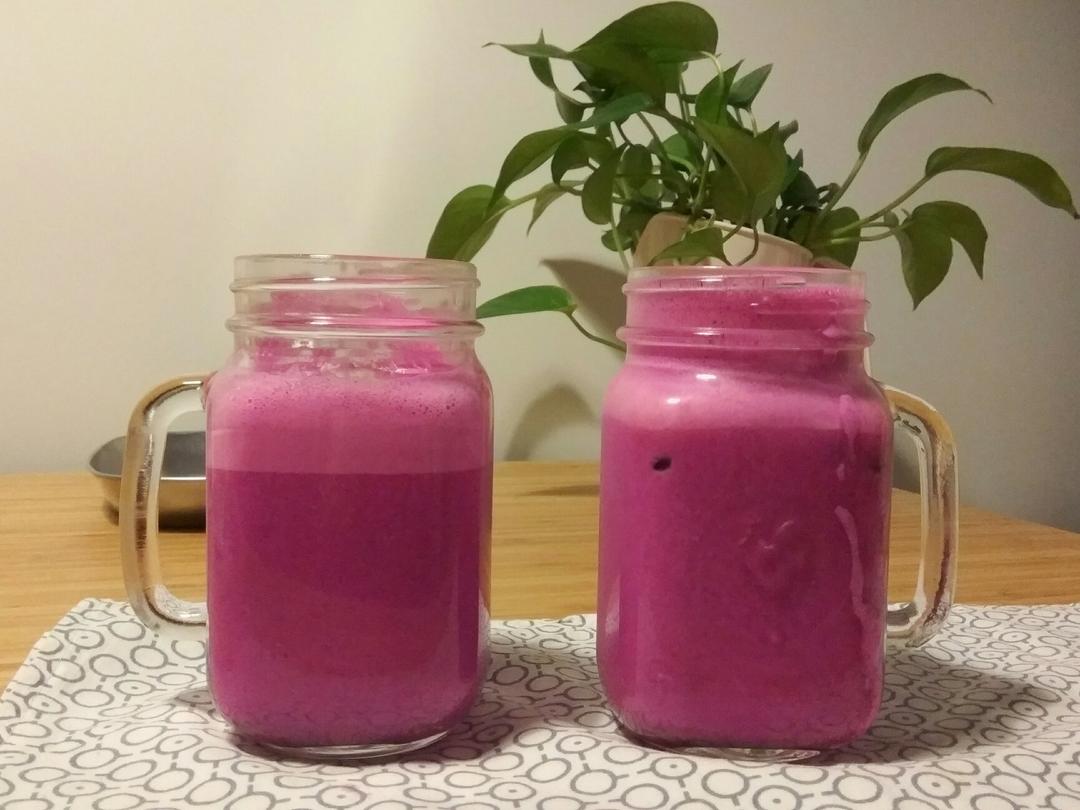 火龙果奶昔
