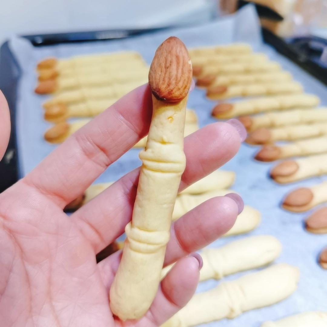 万圣节手指饼干（超逼真）