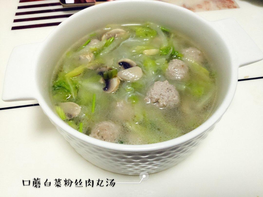 白菜豆腐丸子汤