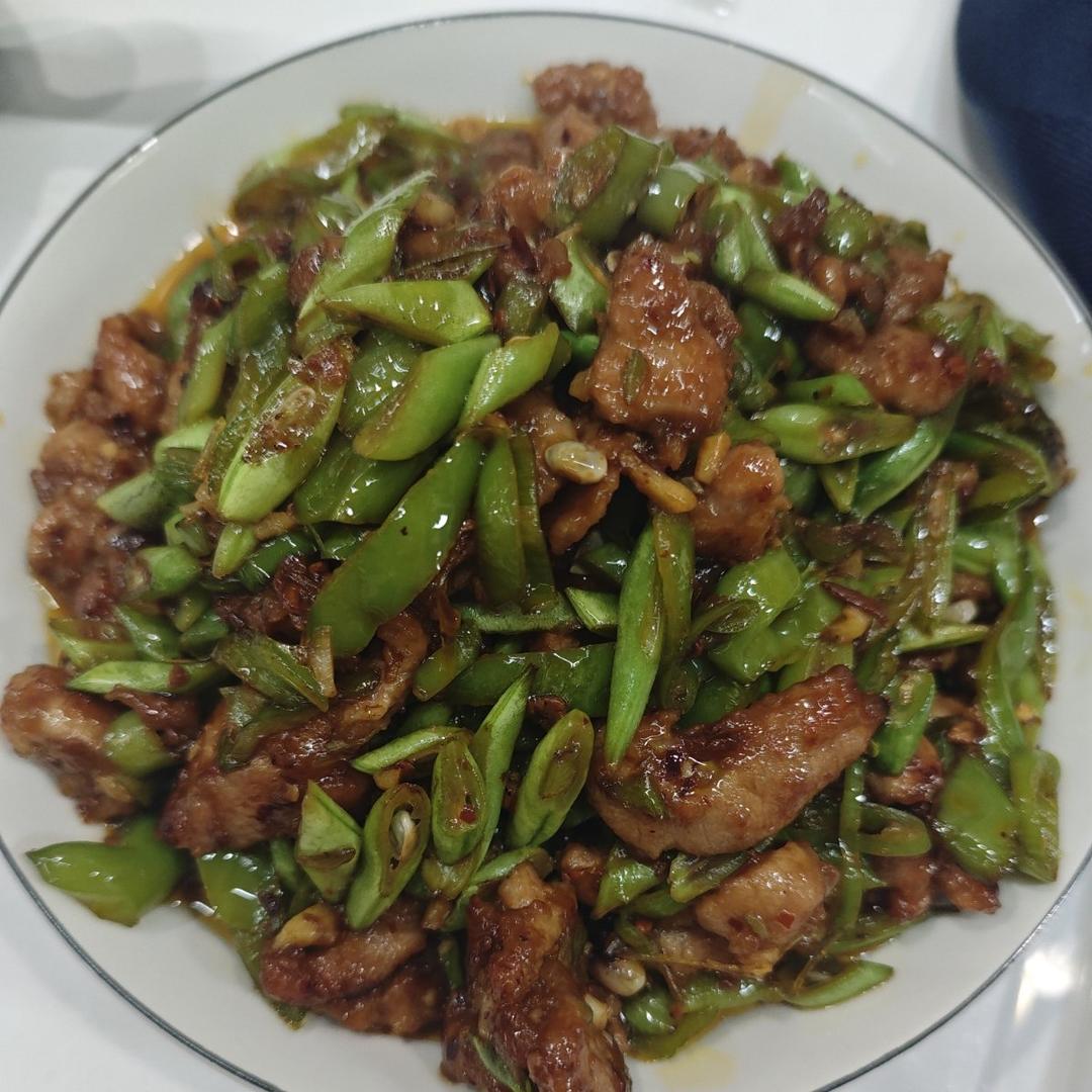 炒肉就得嫩—豆角炒肉（四季豆）