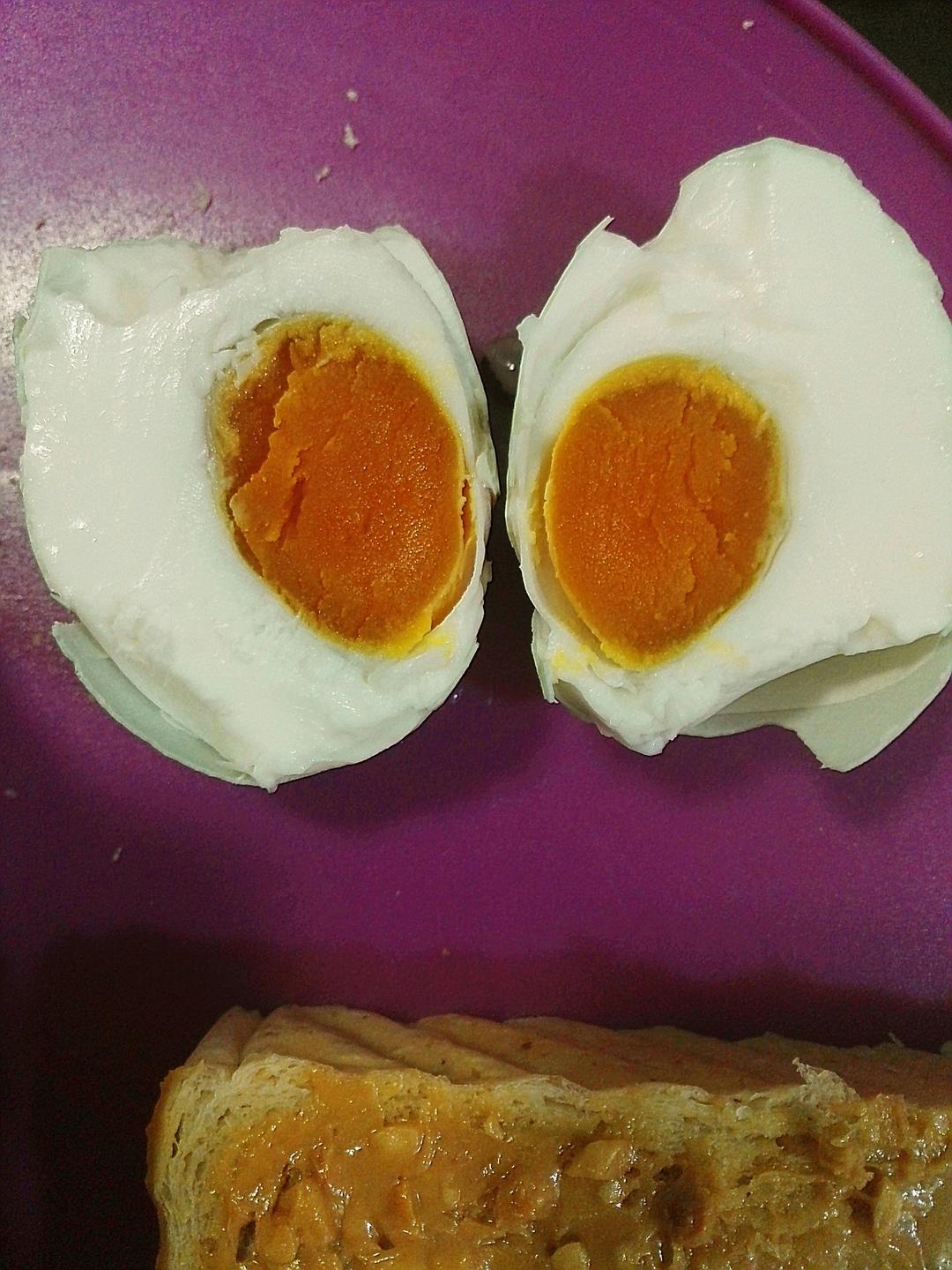 自制咸蛋： 100%出油起沙的咸蛋