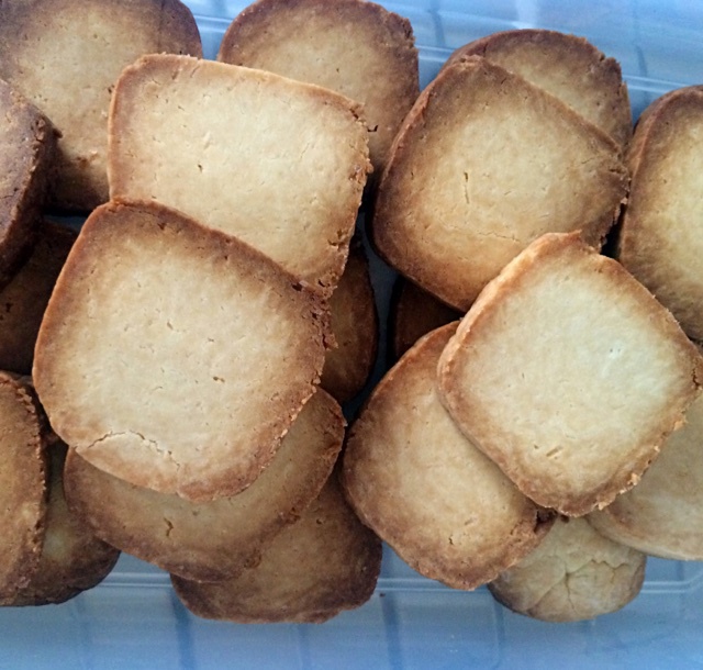 【炼乳脆饼•硬】非常简单的硬饼干