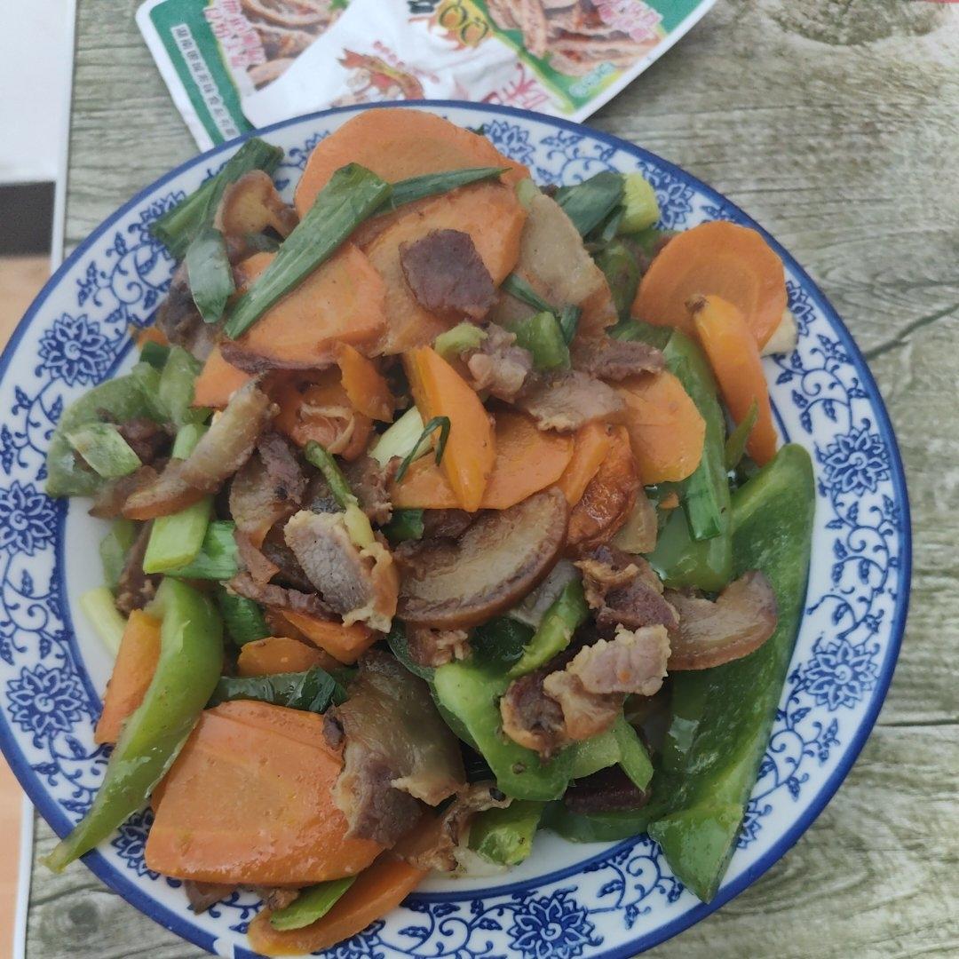 家常炒腊肉