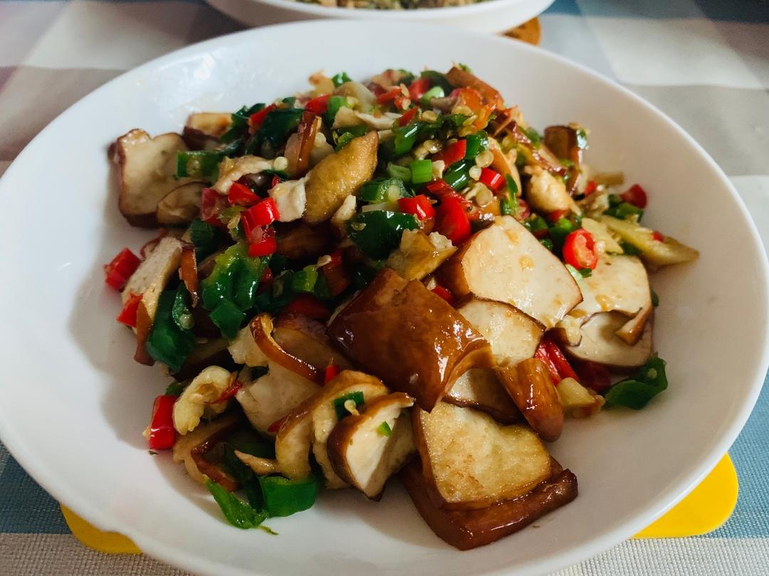 香干炒辣椒