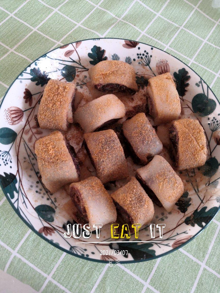 此配方做出的驴打滚无比软糯，放一天还是软的