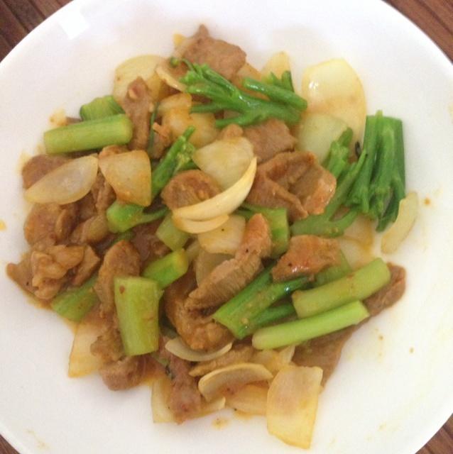 菜心炒肉片