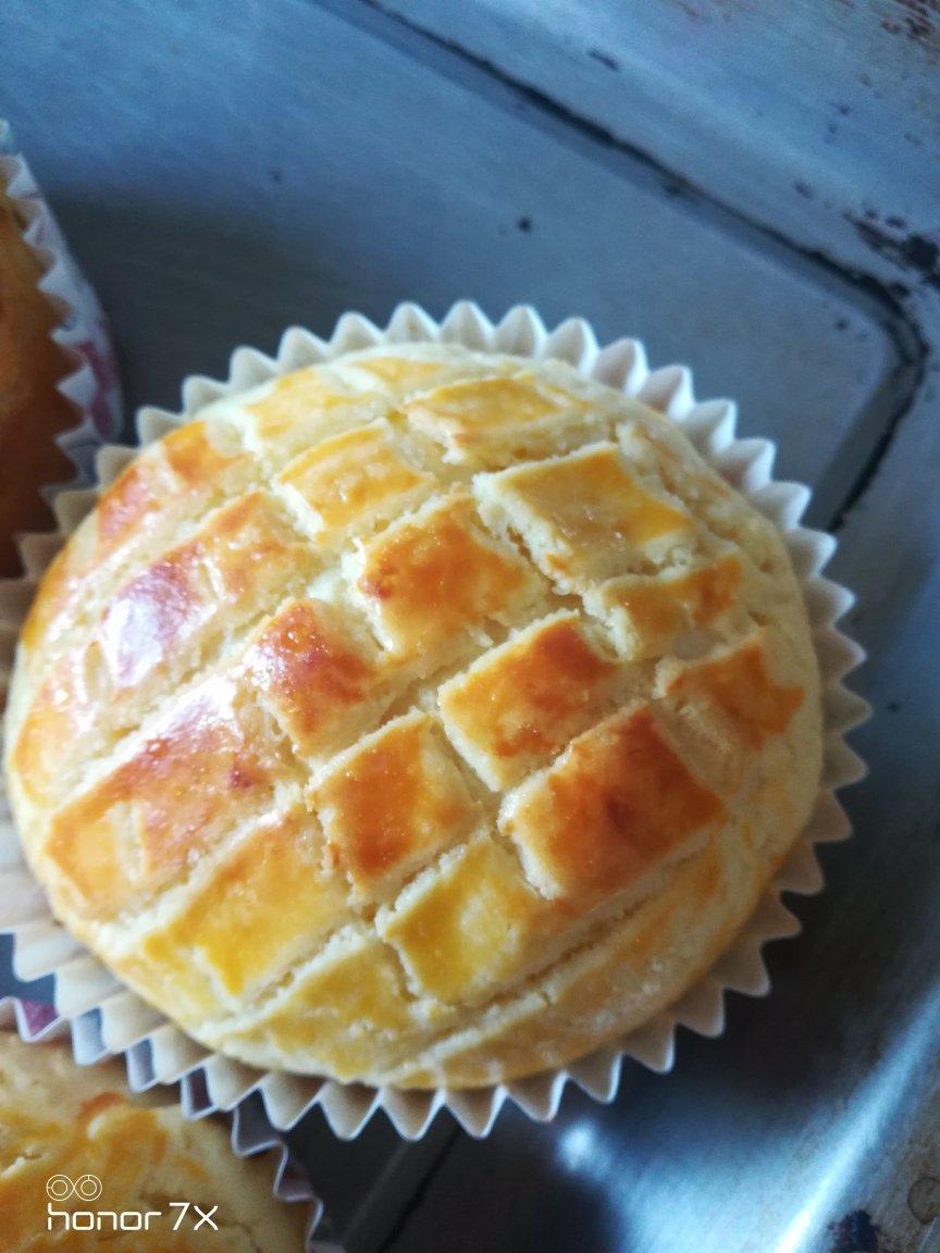 好吃到炸裂的港式菠萝包（附带制作酥皮的小视频）