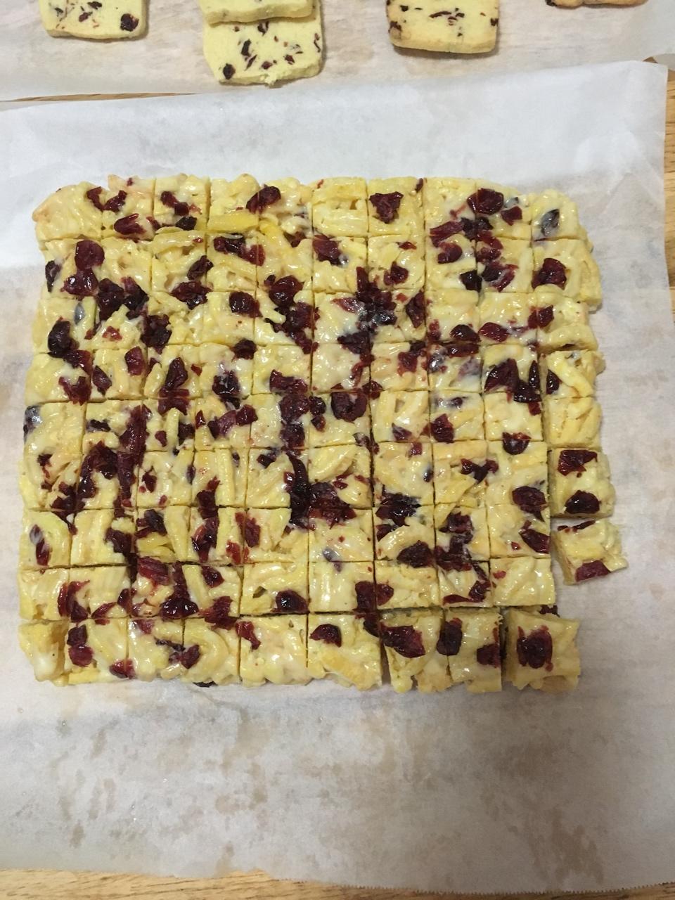 蔓越莓牛扎沙琪玛