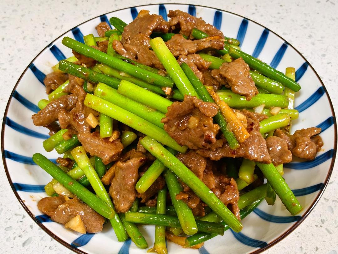 简单的家常菜--蒜苔炒牛肉