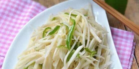 清 炒 藕 丝的做法