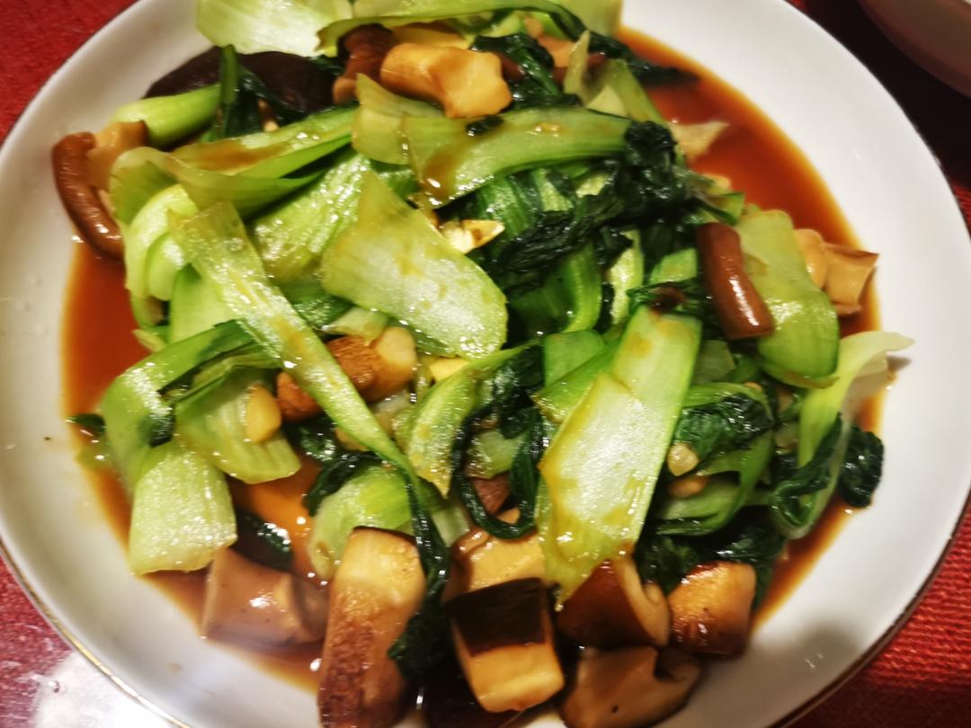 香菇油菜（简单快手）