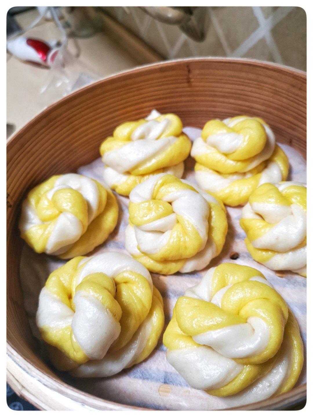 南瓜双色花卷馒头