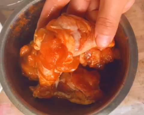 肯德基版脆皮炸鸡🍗的做法 步骤7