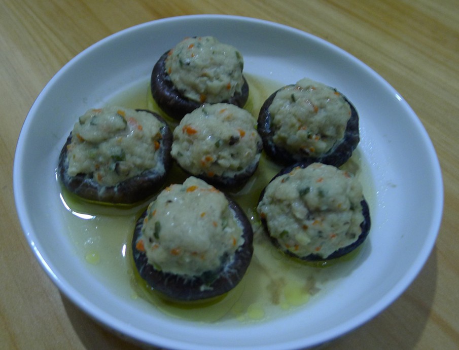 豆腐肉末酿香菇