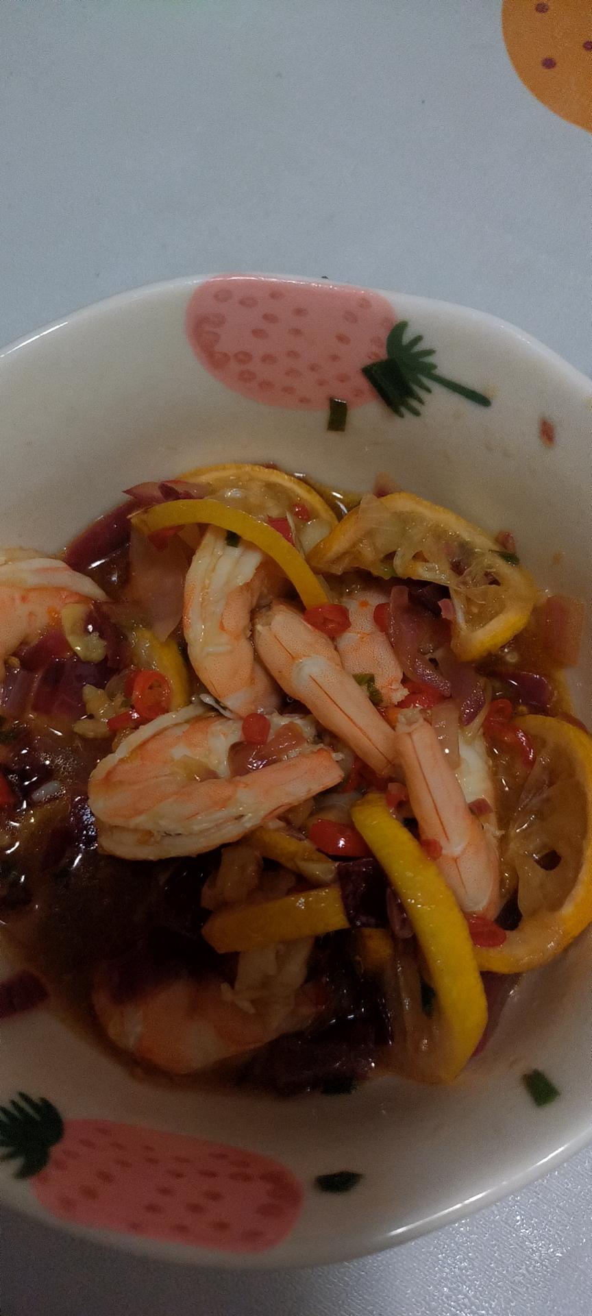 柠檬虾仁无敌好吃，一次绝对就爱上它！