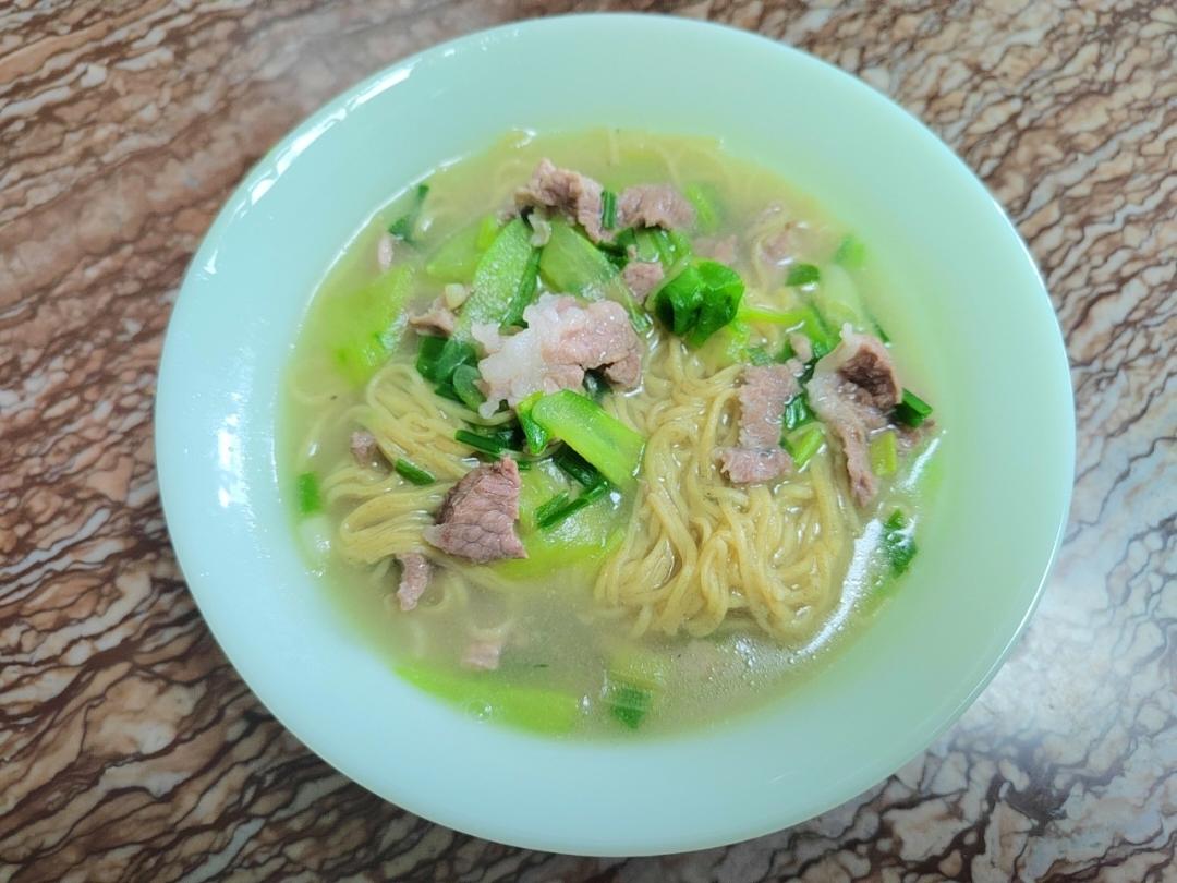一个人的午餐
