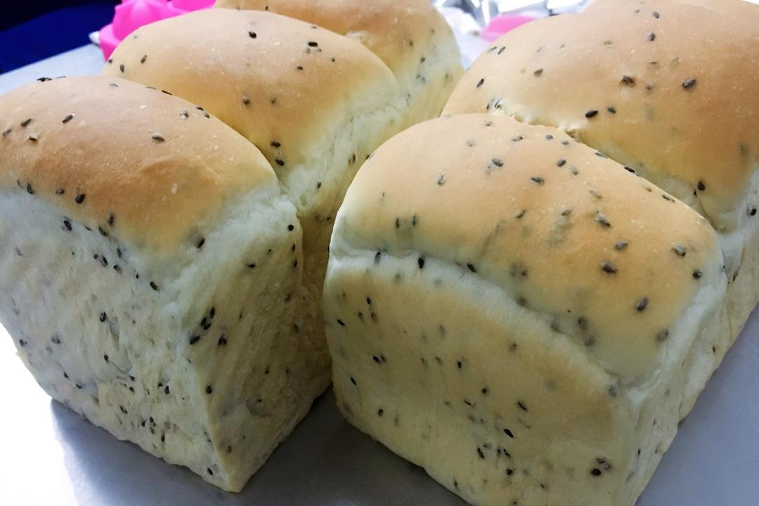 黑芝麻吐司——泡面大法好