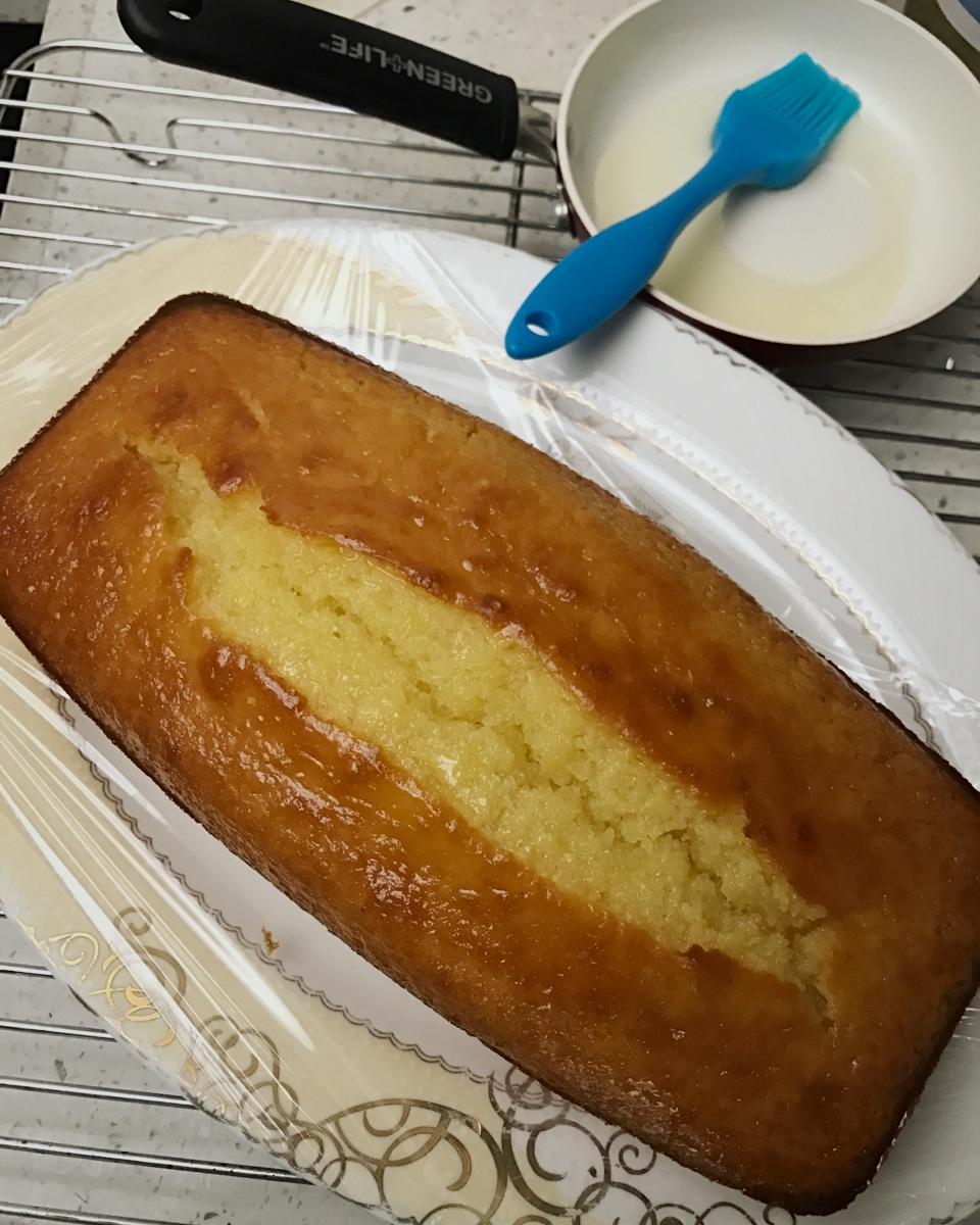 Yogurt Lemon Pond Cake (酸奶柠檬磅蛋糕)