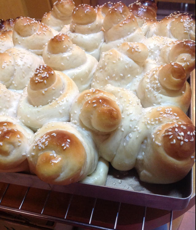 冰柠檬_gl84做的奶油蜂蜜小面包