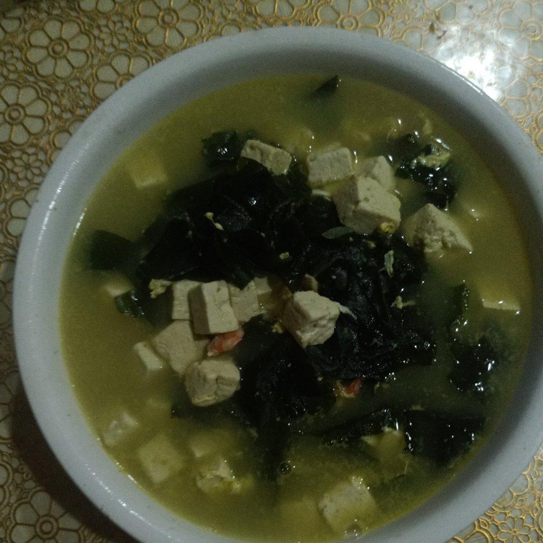 孩子增高汤 | 虾仁豆腐裙带菜汤