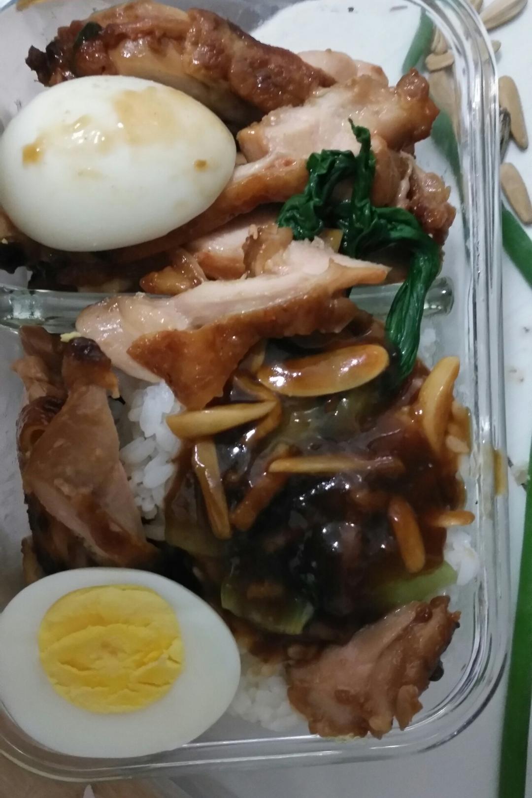 简单的香煎鸡腿盖浇饭