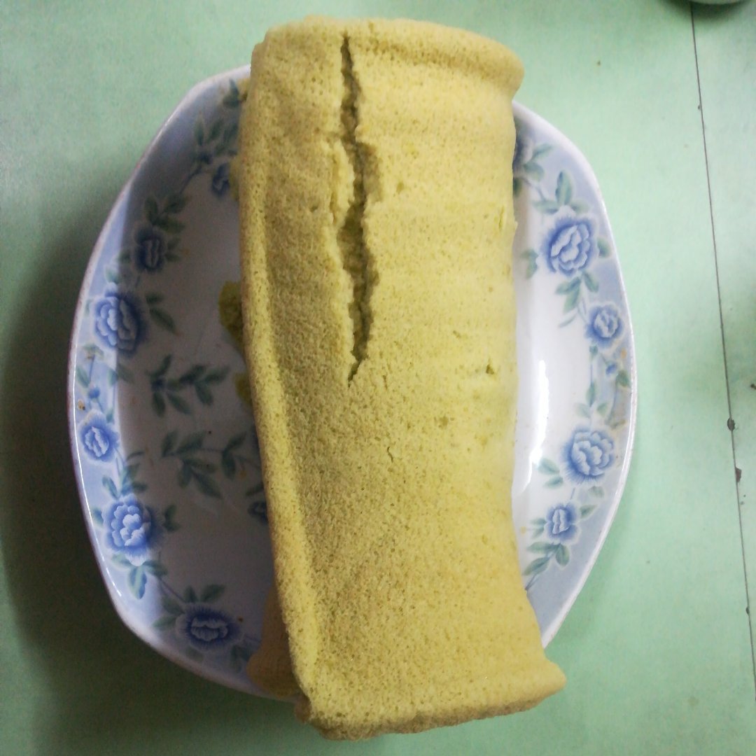绿茶戚风蛋糕卷