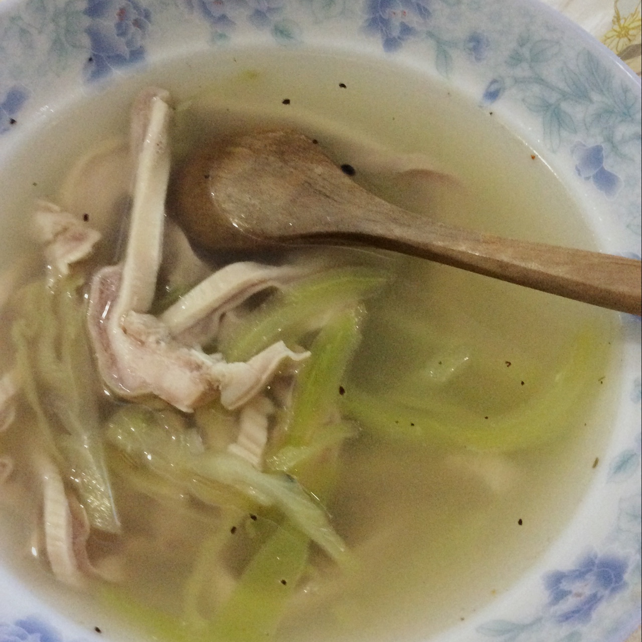 咸菜猪肚汤