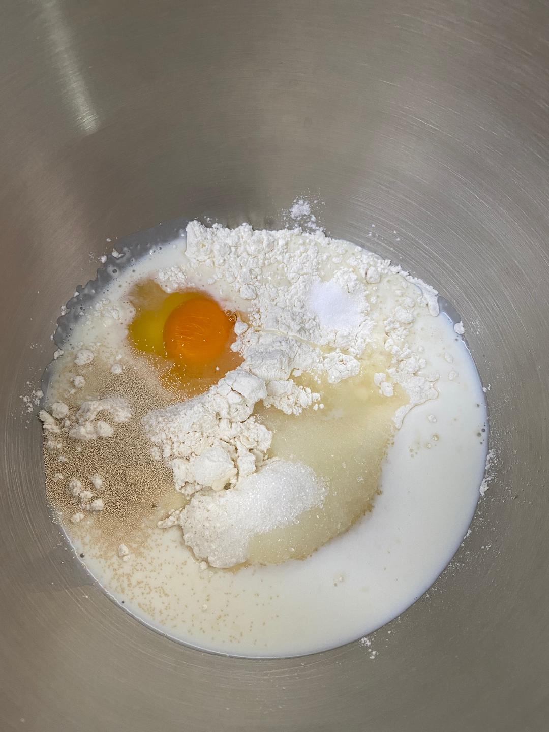 纯奶手撕吐司的做法 步骤1