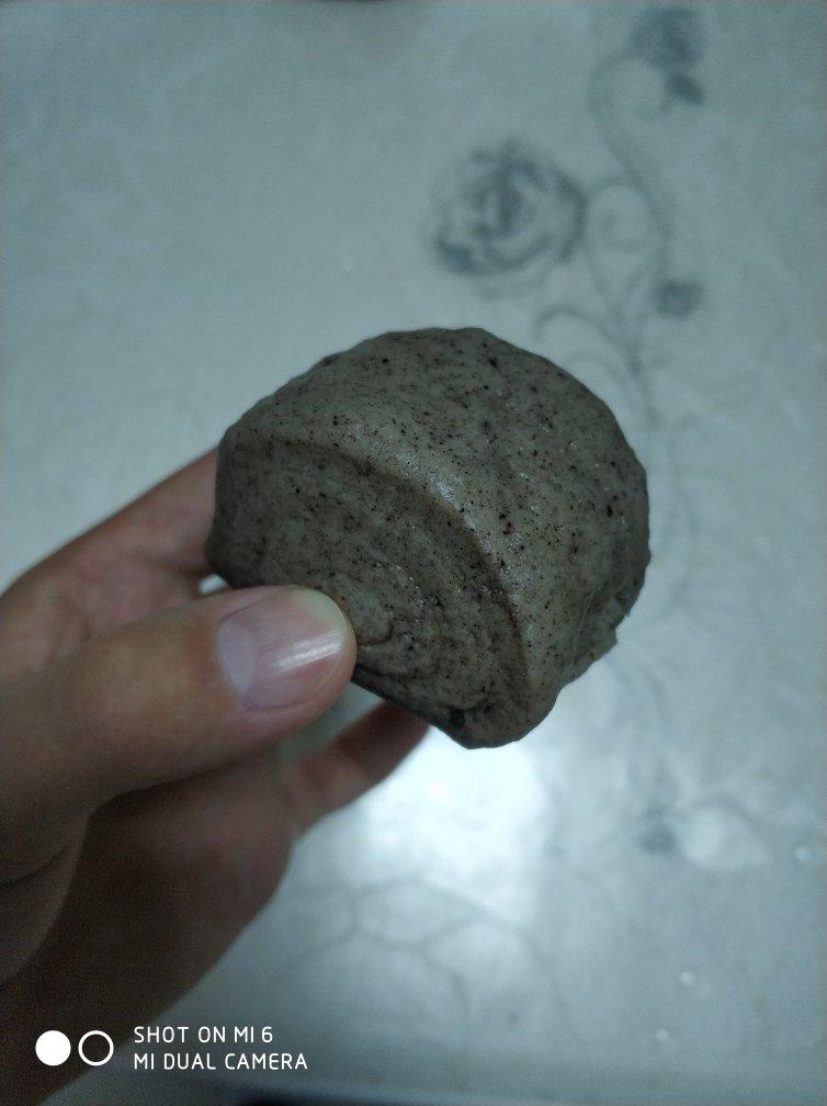奶香黑芝麻刀切馒头