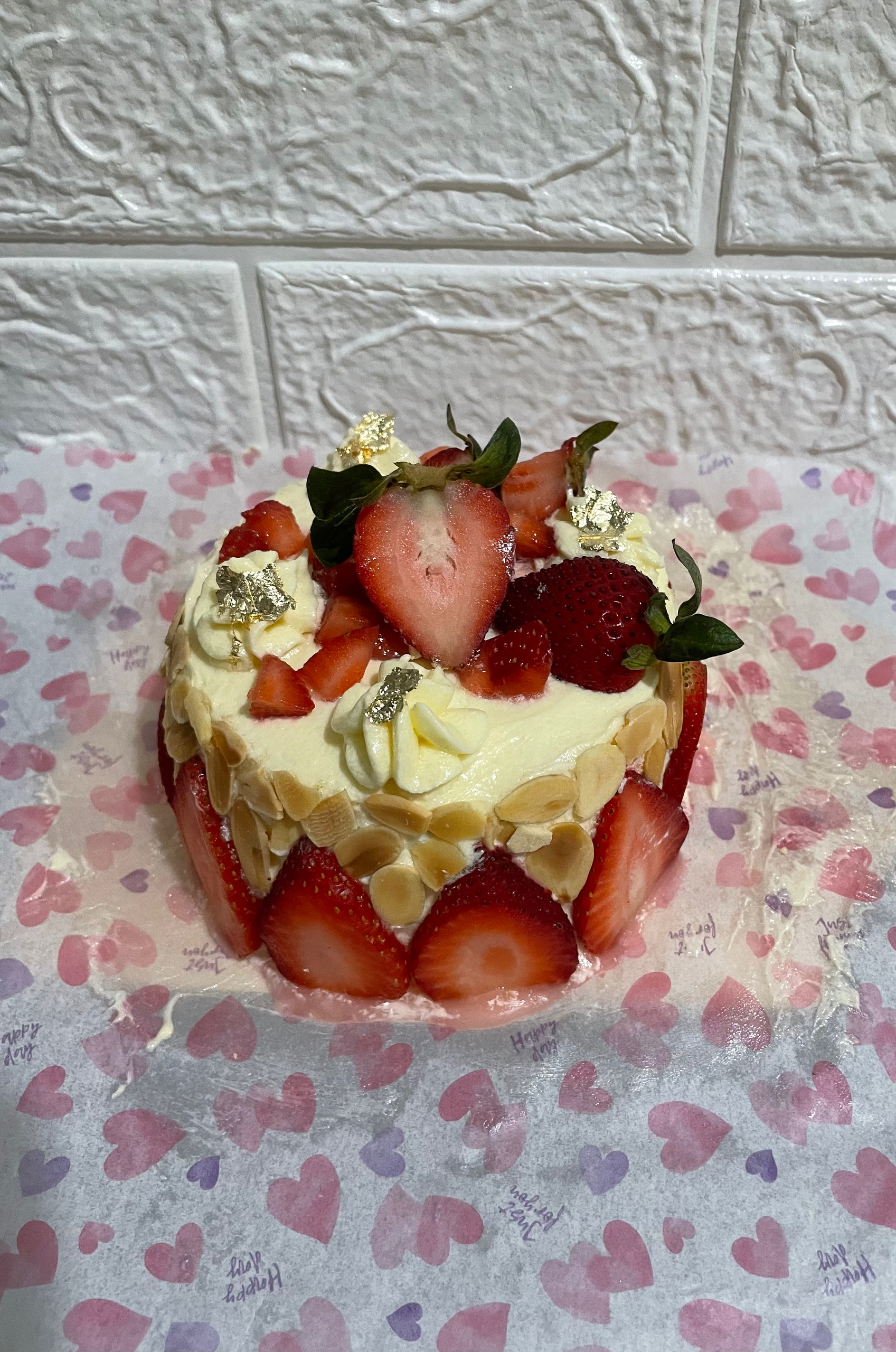 《Tinrry+》超经典的日式草莓奶油蛋糕 2.0版本（6寸配方）