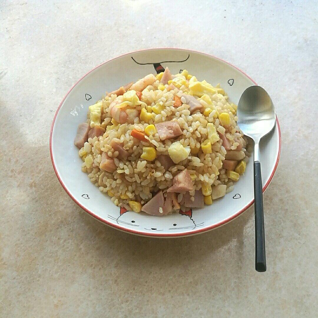 剩菜炒剩饭