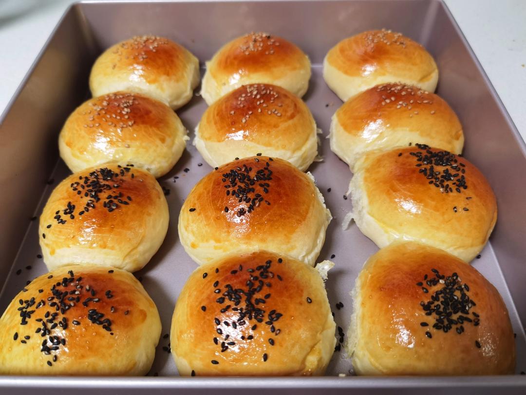 椰蓉奶香小餐包